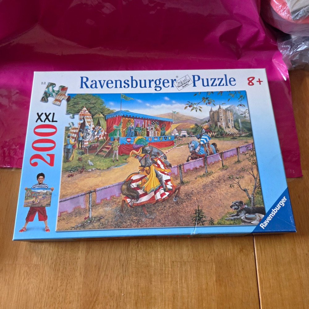 Ravensburger Knights 200 XXL Piece Puzzle Ages 8+ Vintage 2005 Complete
